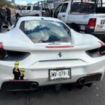 Detienen a funcionaria de Jalisco que emplacó un Ferrari robado en EU y requerido en Morelia